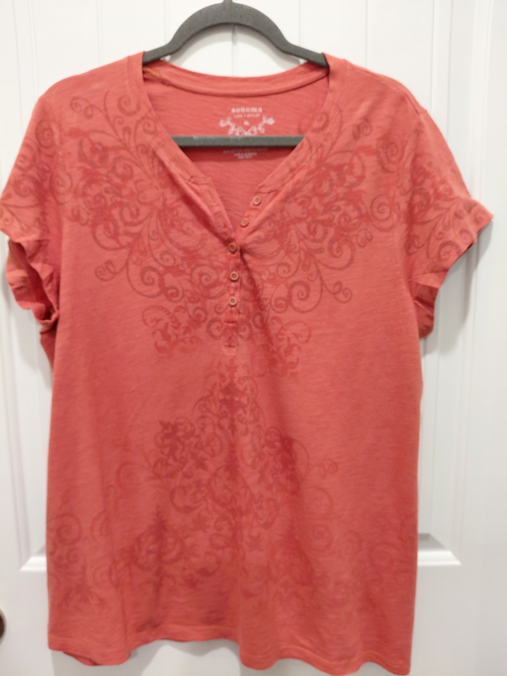 Sonoma Coral Short Sleeve Henley with Tonal Scroll Print #0903